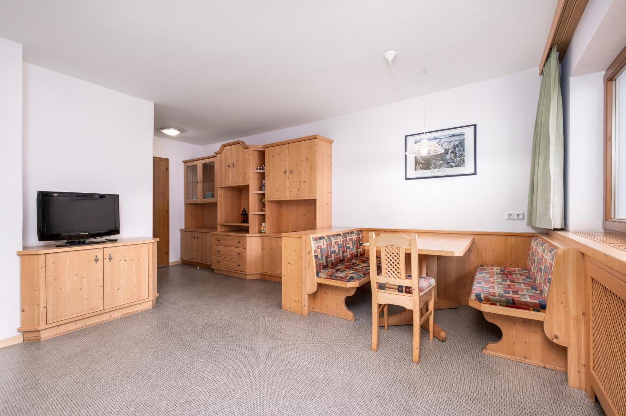 Ferienwohnung Haus Tuxerklamm Mayrhofen Zimmer foto
